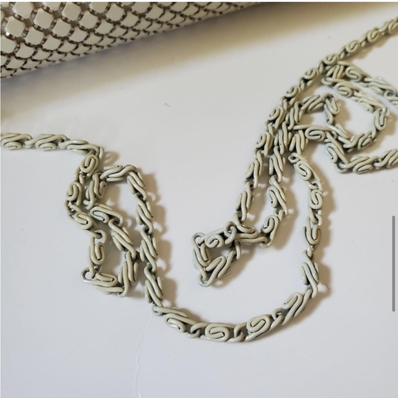 Vintage 70s 80s Metal Mesh Disco Bag Chain Strap Cream Off-White Evening Purse - Picture 8 of 16